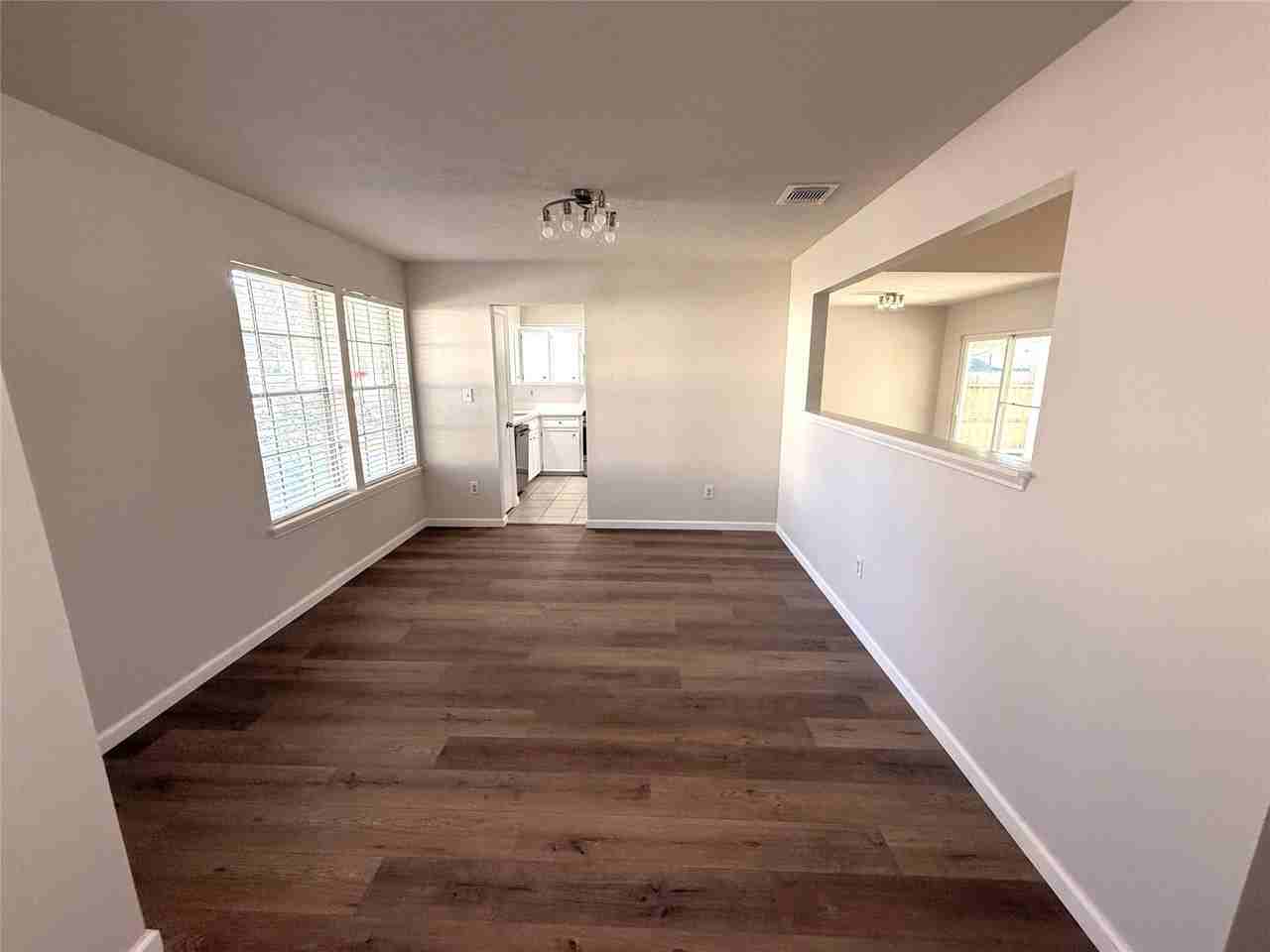 1003 Valley Ranch Dr - Photo 3 of 14