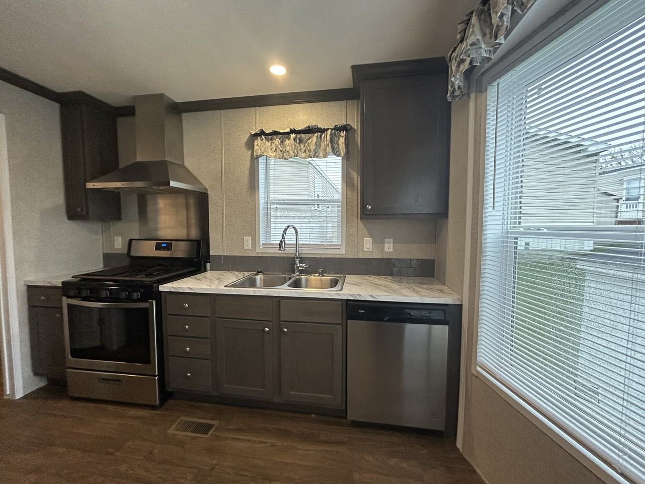 2361 Oakgrove Drive #52 - Photo 5 of 21