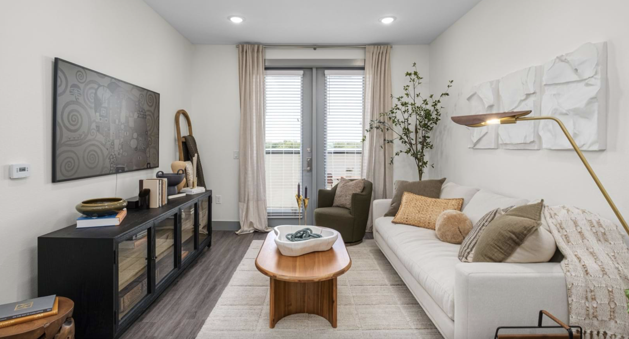 7950 Burnet Road - Photo 2 of 14