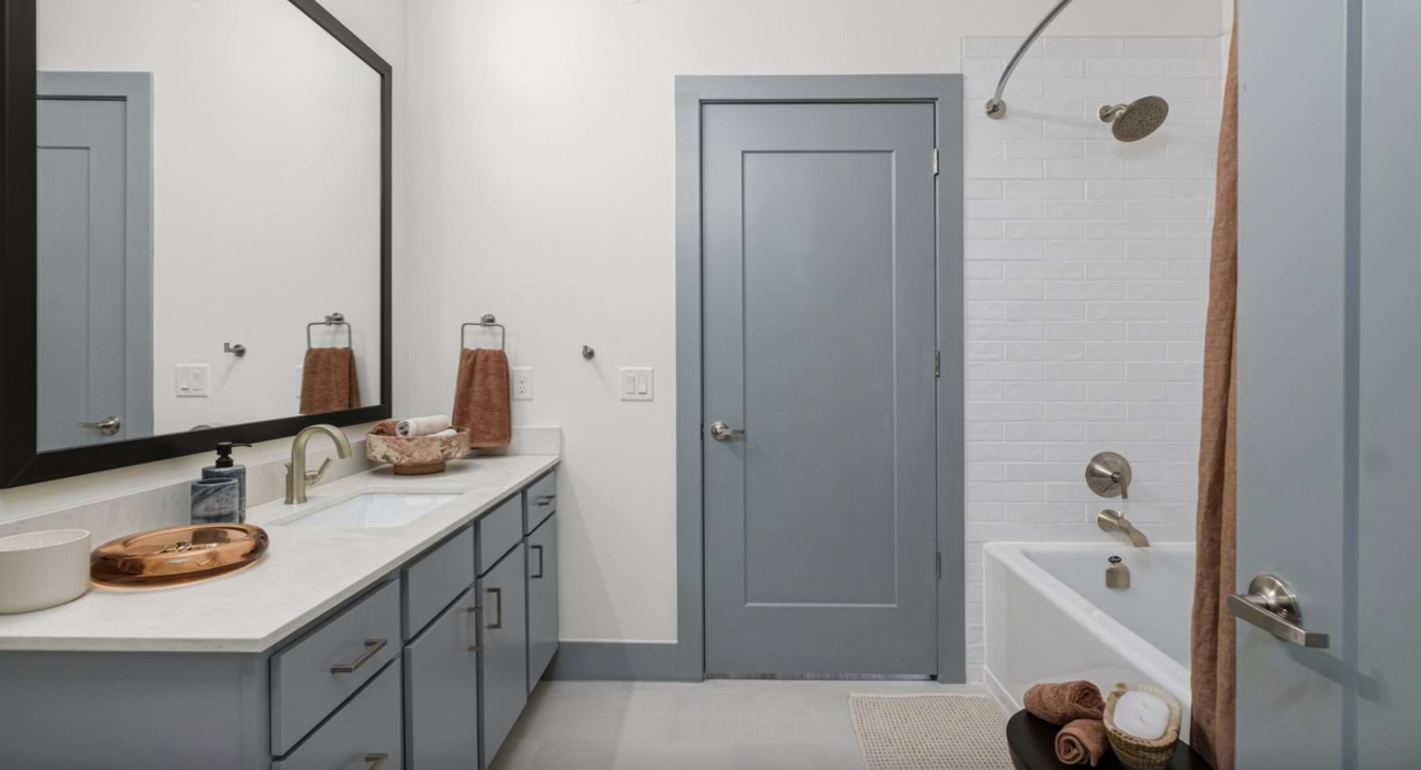 7950 Burnet Road - Photo 6 of 14