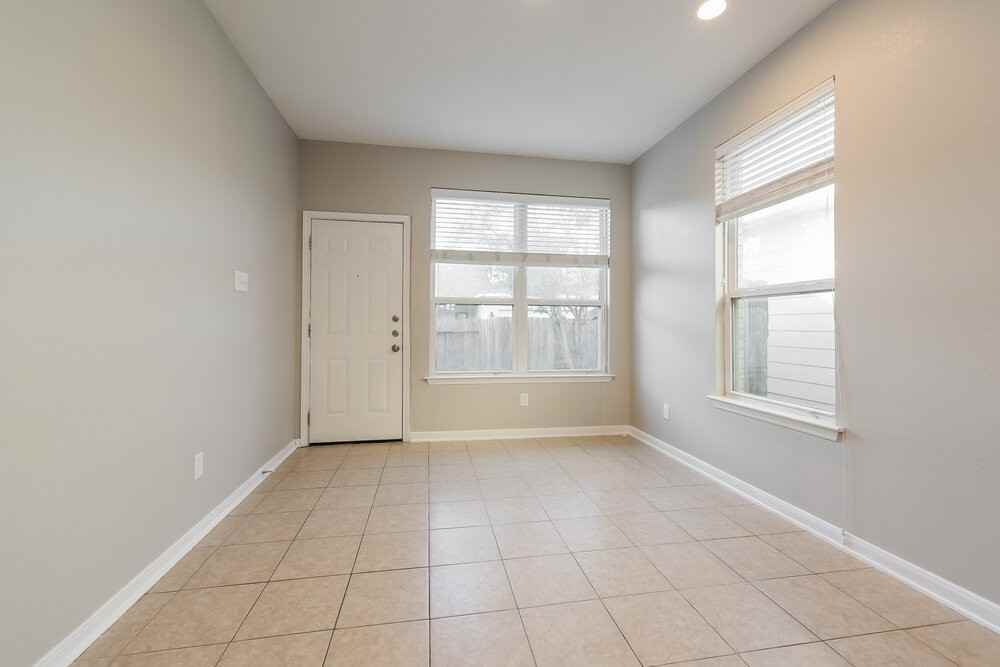 17243 Lafayette Hollow Ln - Photo 4 of 17