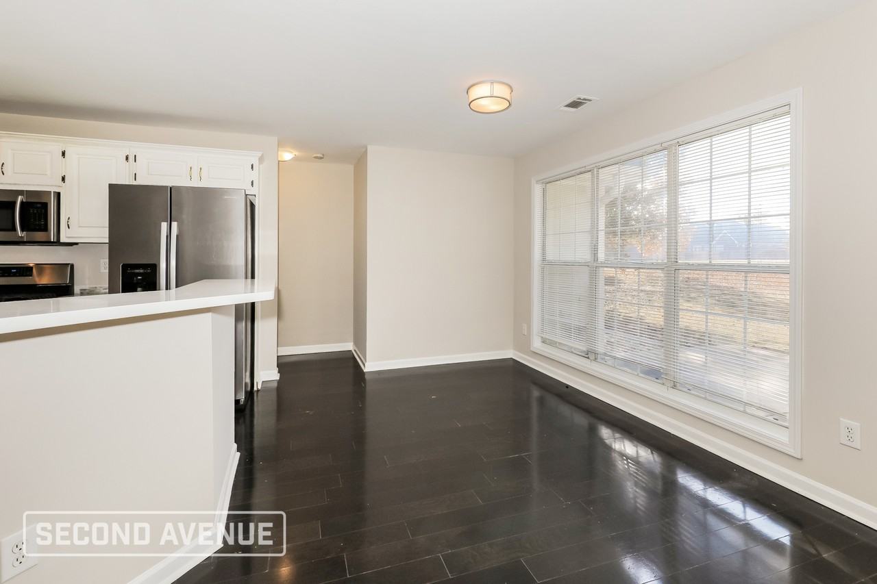 1008 Maria Drive - Photo 6 of 29