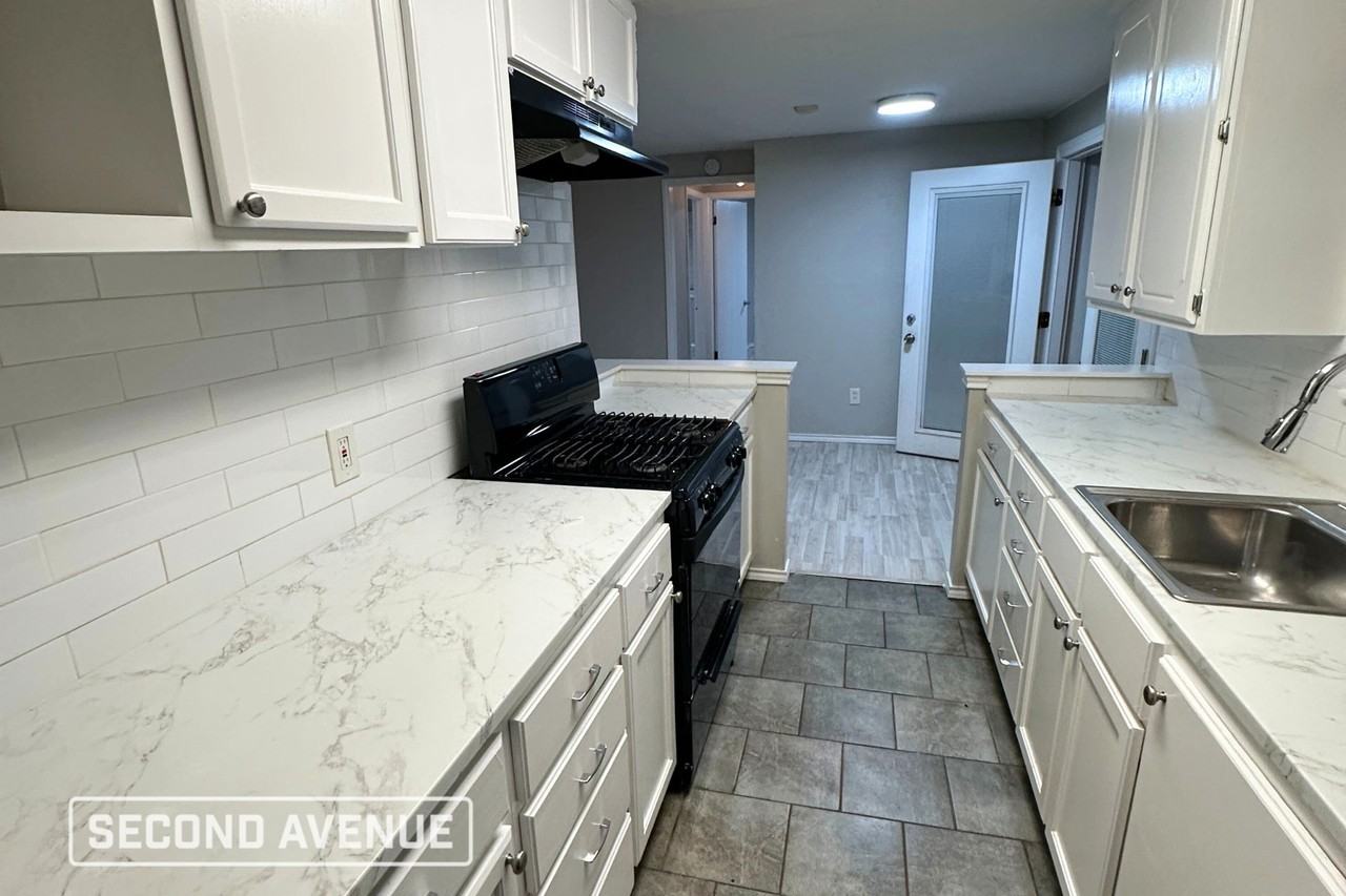 3632 Firethorn Drive - Photo 3 of 13