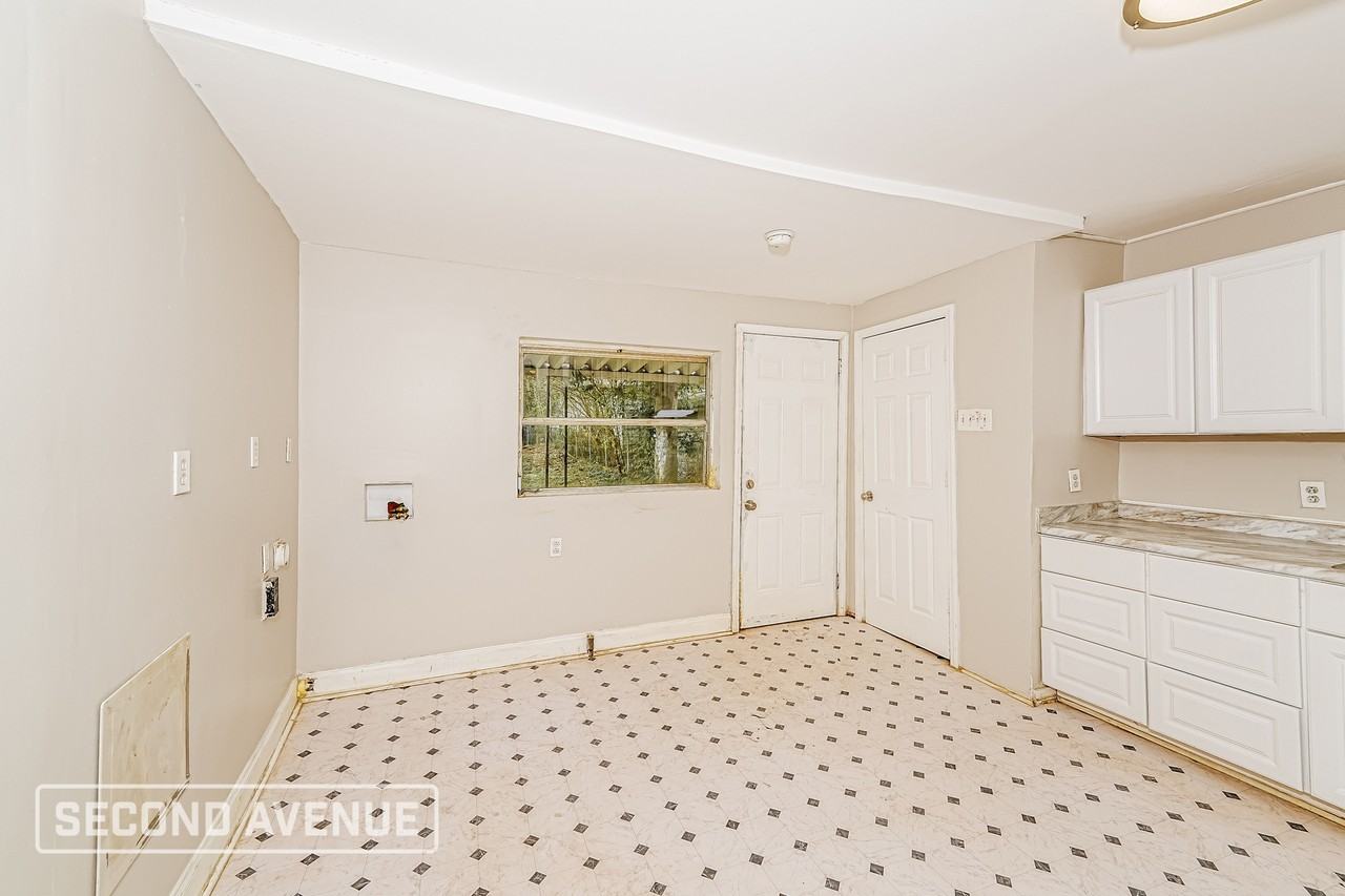 3278 Pike Ave - Photo 4 of 28