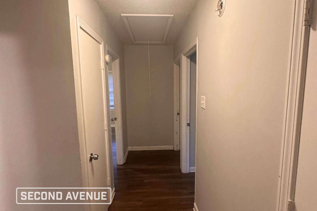 1423 Whitney Ave - Photo 7 of 14