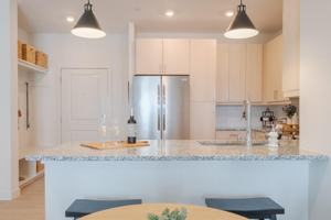 featured image of 79 Pond St