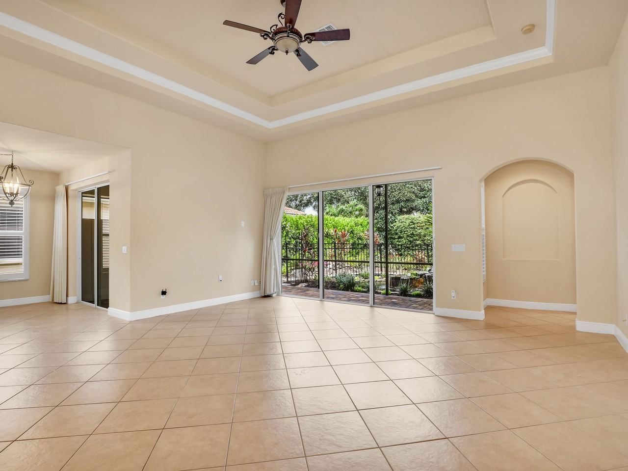 19688 Casa Verde Way - Photo 5 of 43