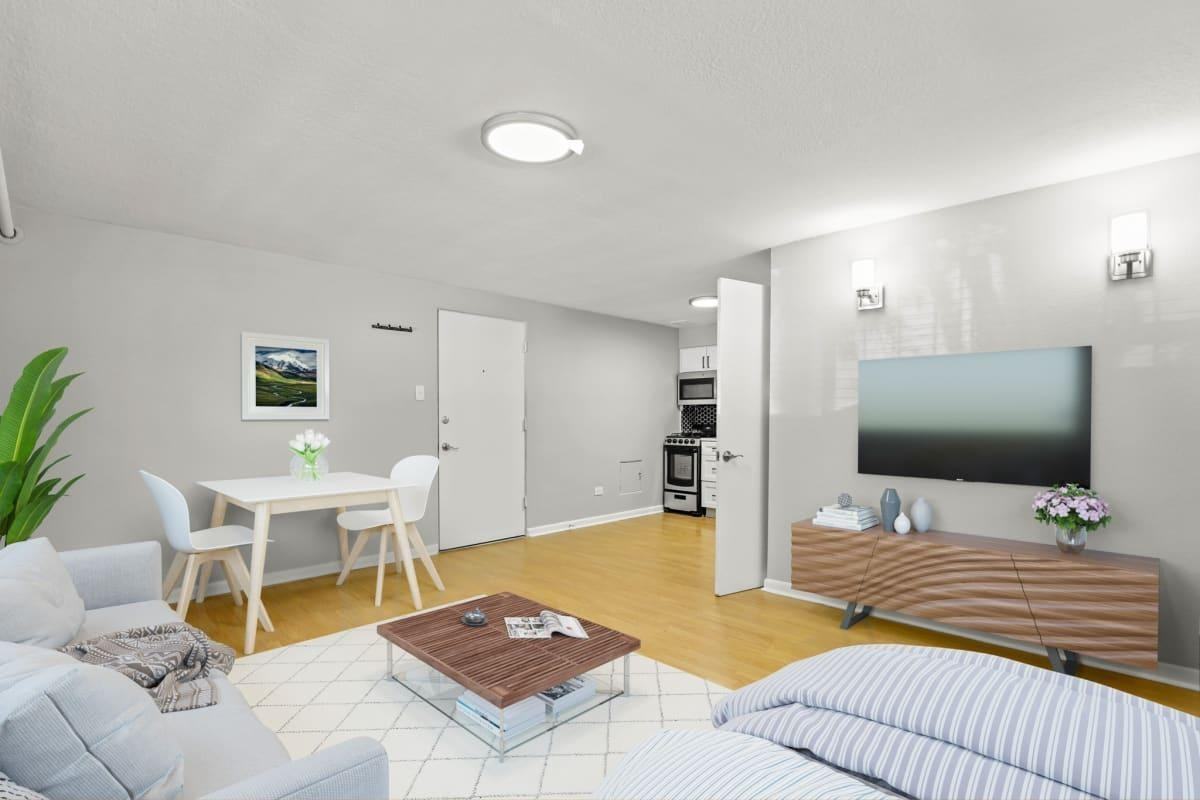 1355 N Pearl St - Photo 3 of 18