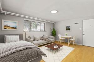 featured image of 1355 N Pearl St