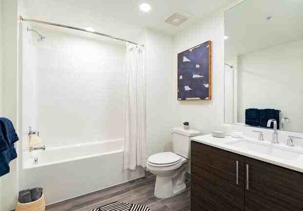 1331 N Cahuenga Blvd - Photo 5 of 36