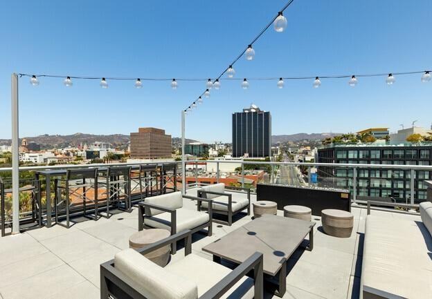 1331 N Cahuenga Blvd - Photo 4 of 36