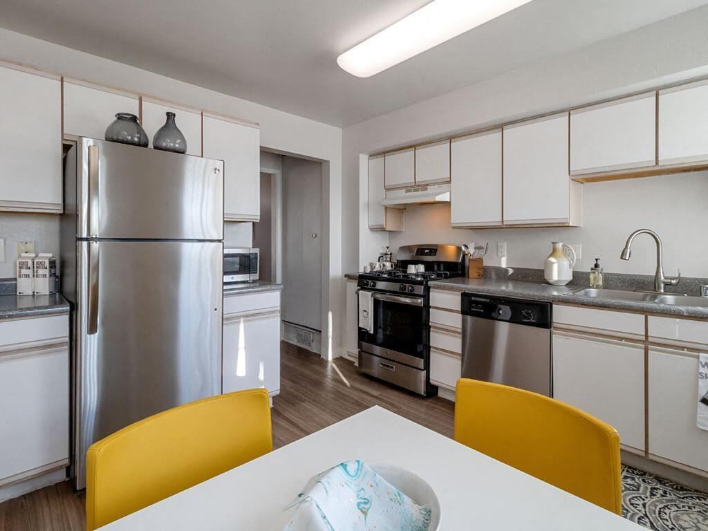 3190 W 14th Ave - Photo 5 of 50