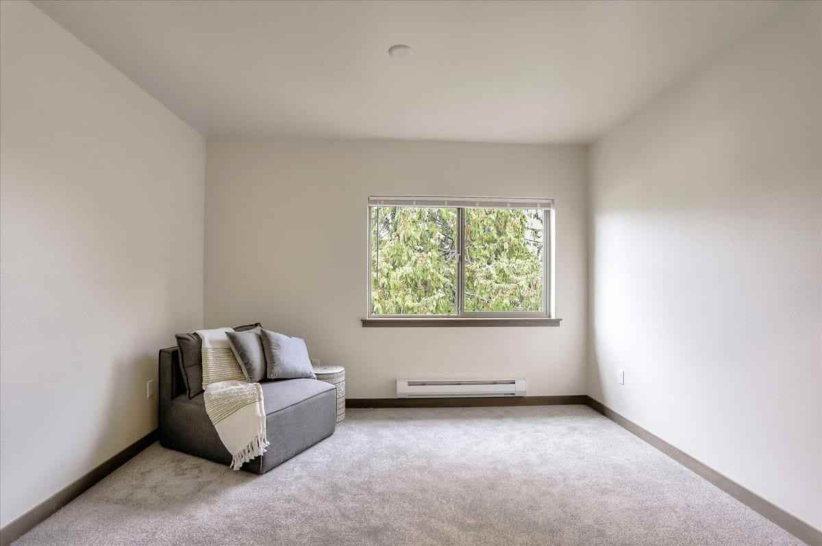 685 Sylvan Way - Photo 7 of 15