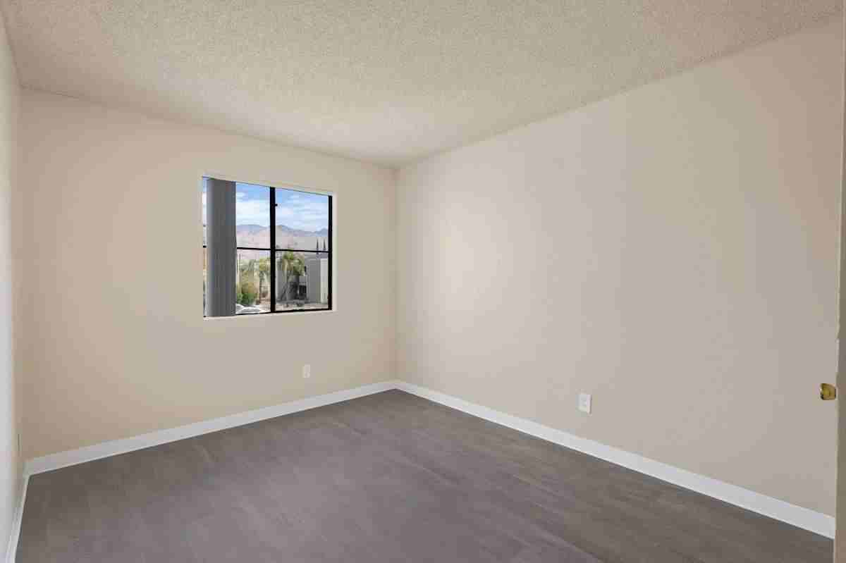 3201 E Fort Lowell Rd - Photo 6 of 26