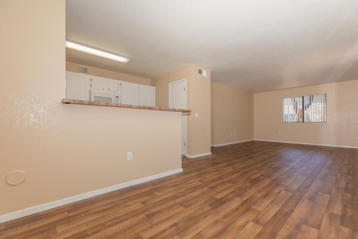 8215 North Oracle Road - Photo 2 of 31