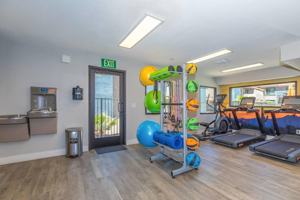 featured image of 8215 N Oracle Rd