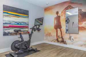 featured image of 8215 N Oracle Rd