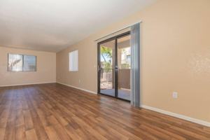 featured image of 8215 N Oracle Rd