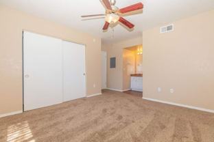 8215 N Oracle Rd - Photo 1 of 1