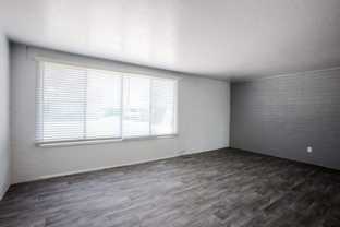 6534 E Stella Rd - Photo 1 of 1