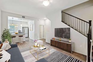 201 S Stone Ave - Photo 1 of 1