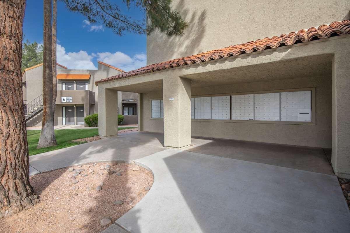 3700 N 1st Ave - Photo 5 of 22