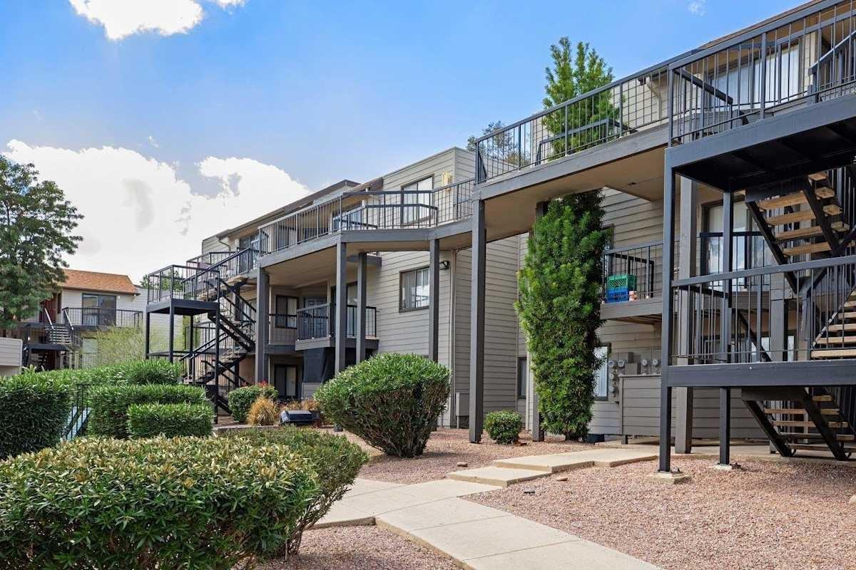 1800 S Pantano Rd - Photo 7 of 25