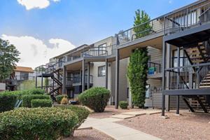 featured image of 1800 S Pantano Rd