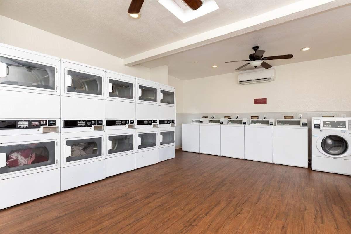 1800 S Pantano Rd - Photo 7 of 25