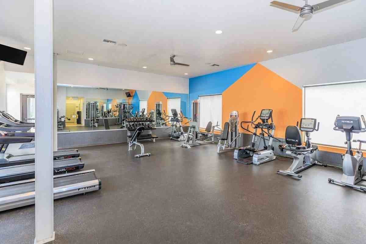 850 E Wetmore Rd - Photo 7 of 22