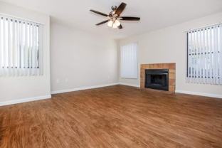 7374 N Mona Lisa Rd - Photo 1 of 1