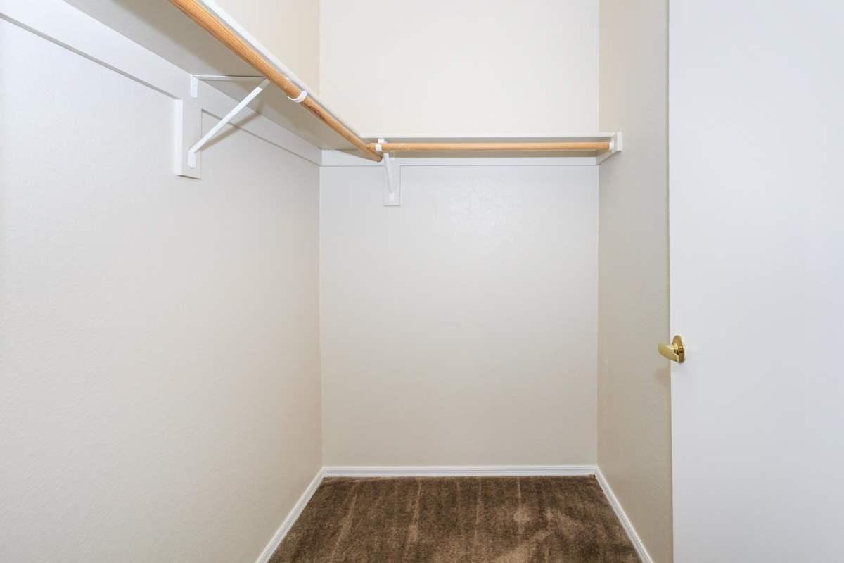 7374 N Mona Lisa Rd - Photo 4 of 27