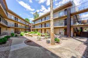 featured image of 11050 N Biltmore Dr