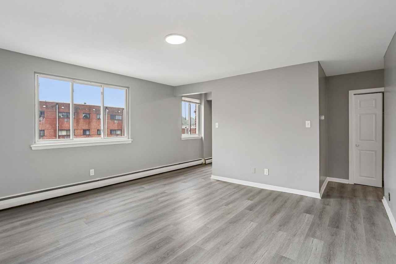 Mandela Apartments - Photo 4 of 43