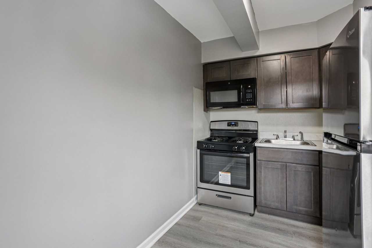 Mandela Apartments - Photo 7 of 43