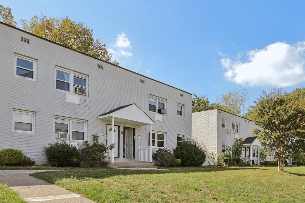 Blackwood Gardens - Photo 3 of 50