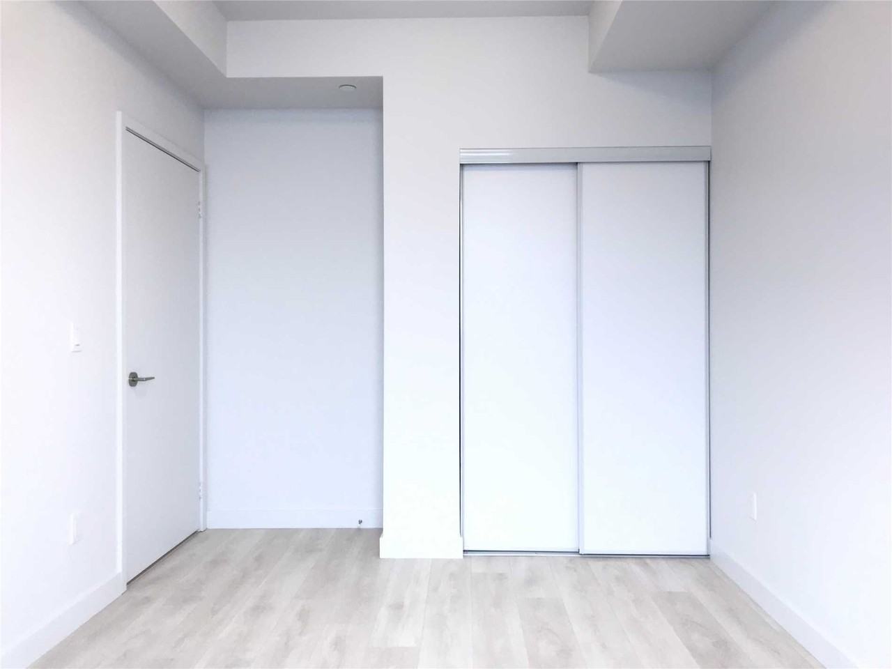 Yonge St & Eglinton Ave E #3609 - Photo 4 of 9