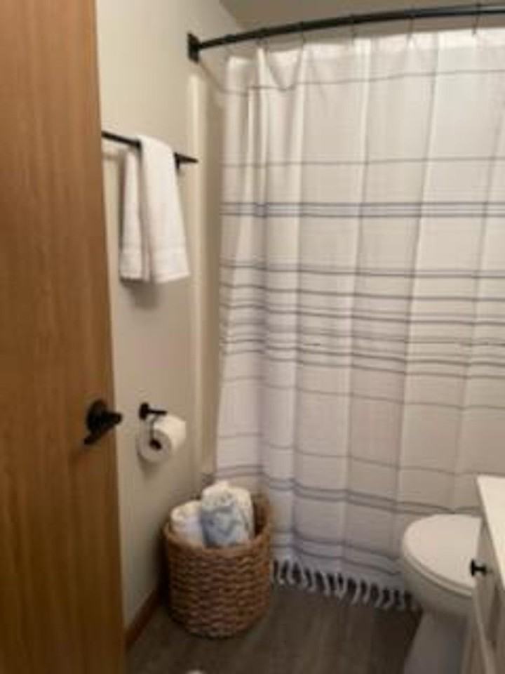 Shady Lane Apartments - Photo 6 of 29