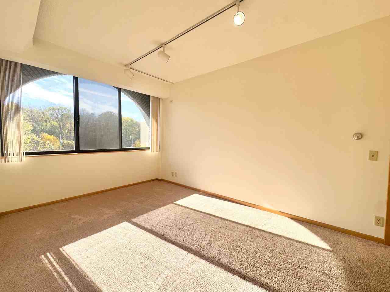 Shorewood Apartments - Photo 5 of 17