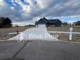 featured image of 1104 Cypress Loop