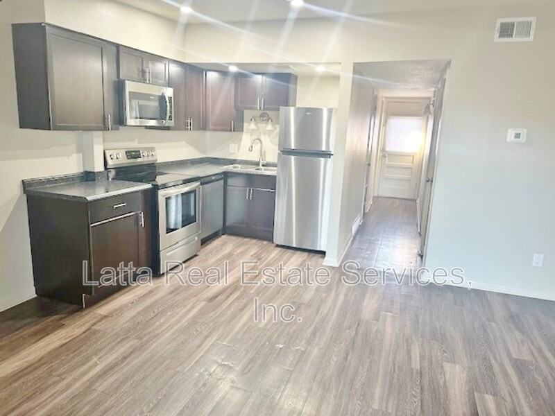 12405 E 40th St S #F - Photo 5 of 7