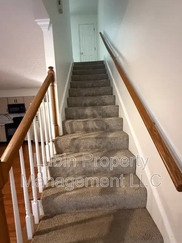 72 N Mclean Blvd - Photo 7 of 11