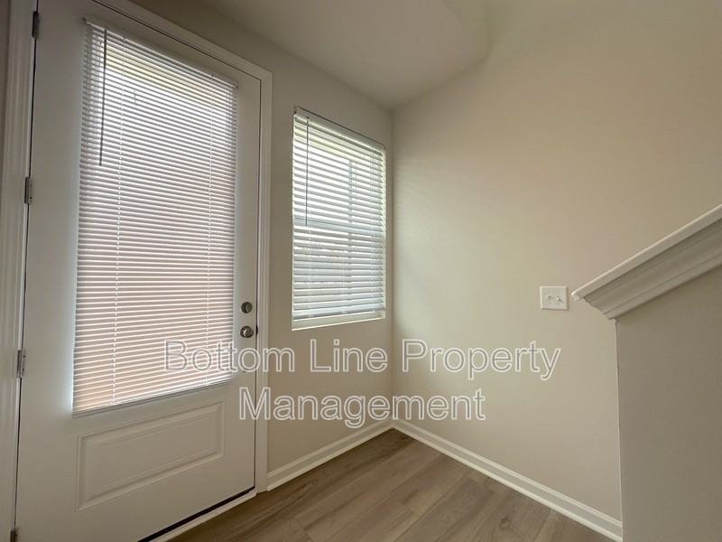 3037 Hutton Gardens Lane - Photo 3 of 29