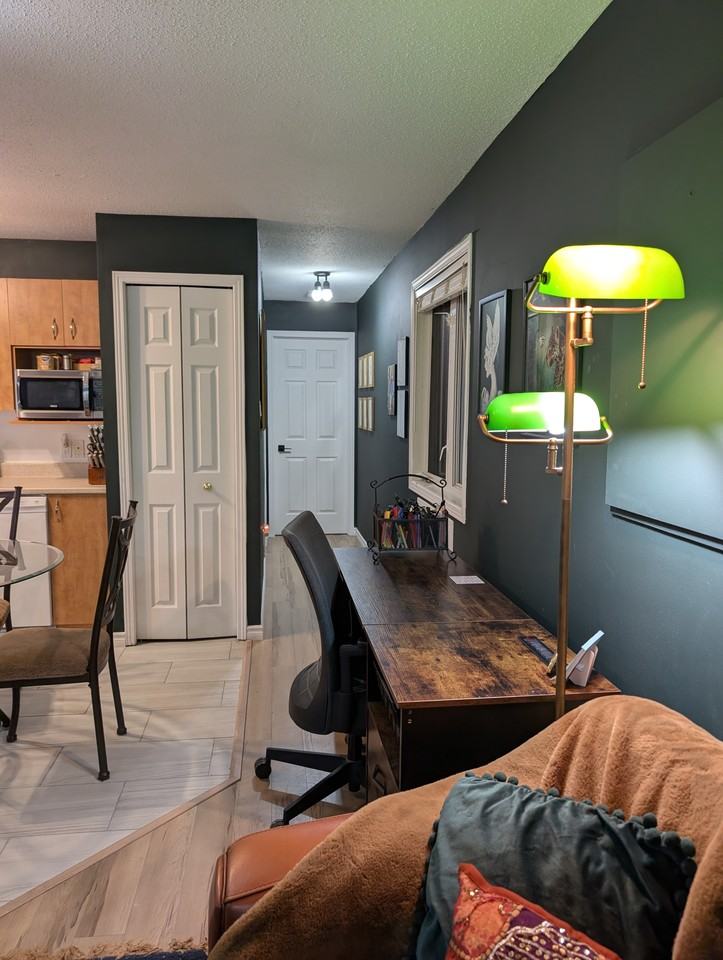 325 Rue Champlain #A - Photo 3 of 35