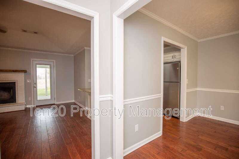 776 Lee Rd - Photo 2 of 21