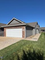 5542 N Edwards Cir - Photo 1 of 1