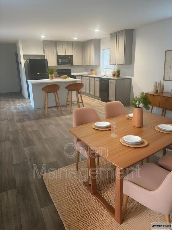 1033 Gibraltor Ave N - Photo 2 of 14