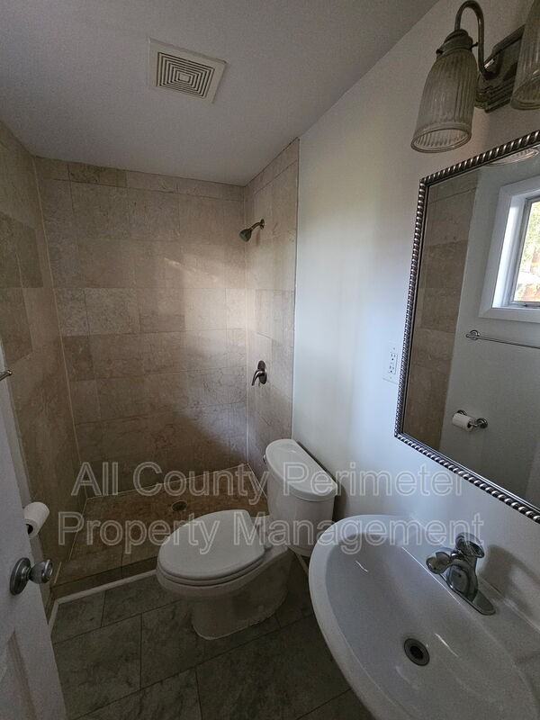 3174 Laventure Dr - Photo 7 of 12