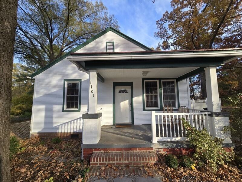 1701 Whitehead Rd - Photo 2 of 14