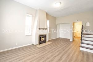 featured image of 263 28th St #A